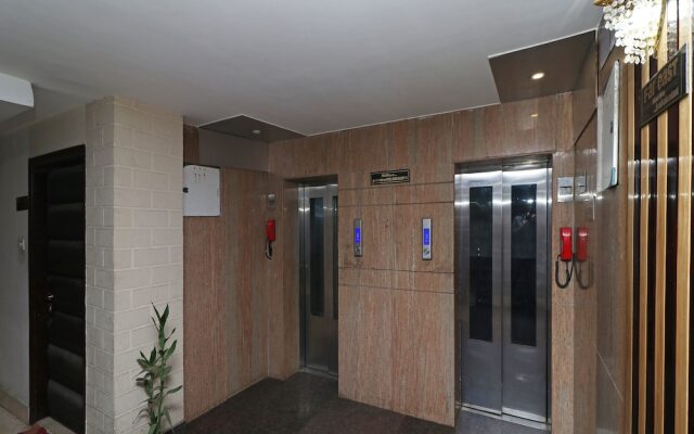 OYO Flagship 14647 Hotel Grand Majesty