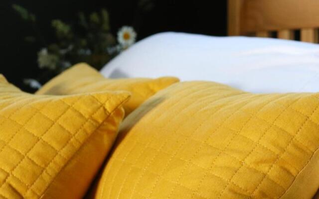 Brackenhill Glamping - Safari Tent with Hot Tub