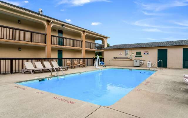 Quality Inn Battleboro