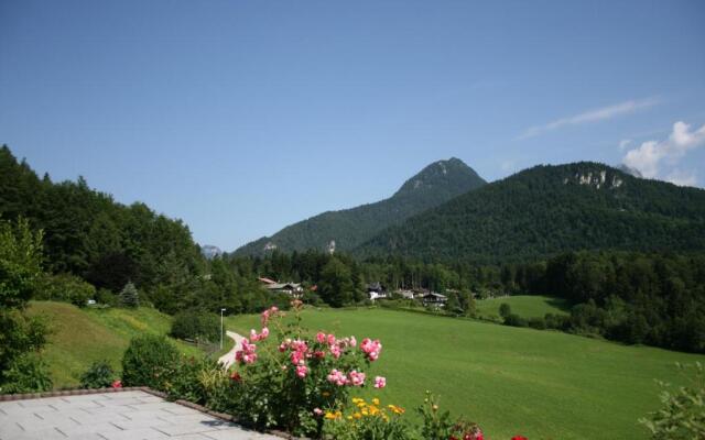 Haus Bergfrieden