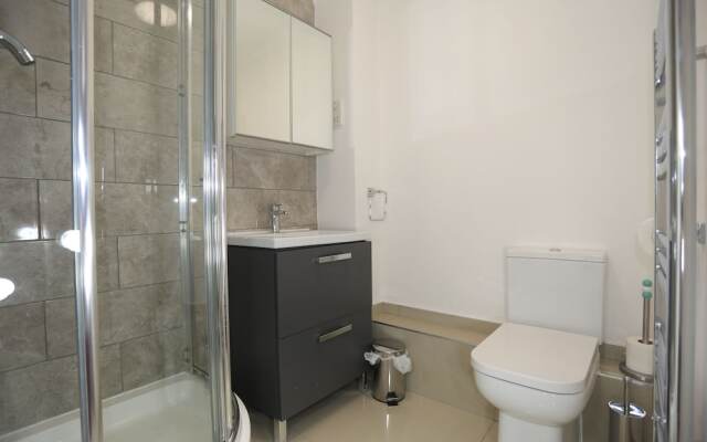 Lovely Studio Apartments - Thamesmead