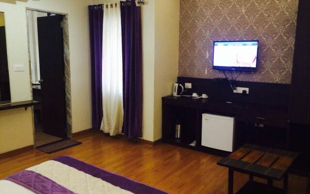 Hotel Samrat