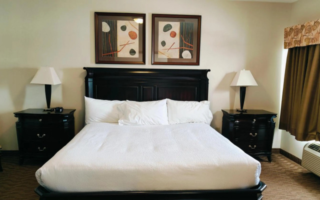 Coast Weyburn Hotel