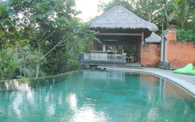 Tirta Loka Suite