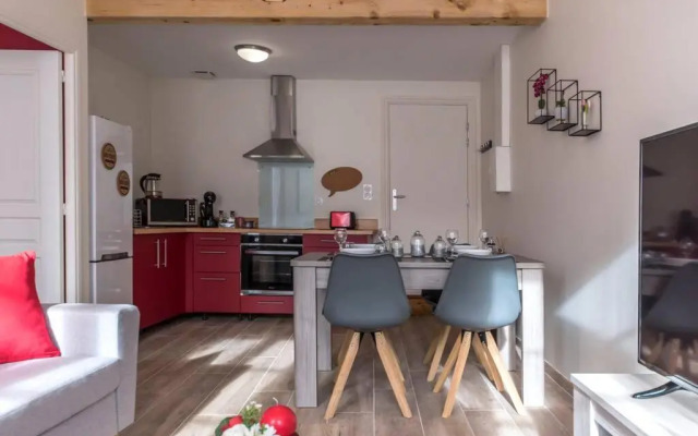 Cosy Red 4 Pers - Neuf et au Calme - Fibre-Netflix