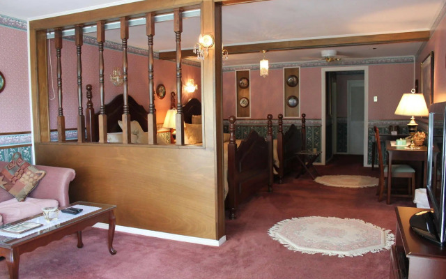 Tara Manor Inn