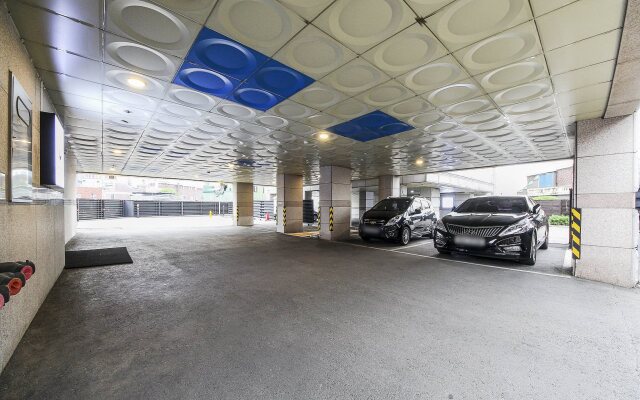 J Hotel Suwon