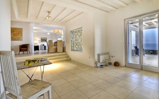 Lia Luxury Villa