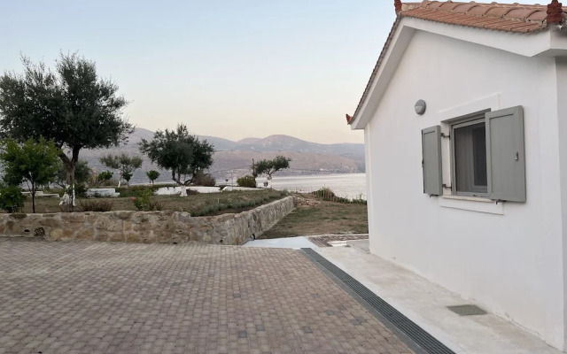 Apollonides Seafront Villa 1 “Aoede”