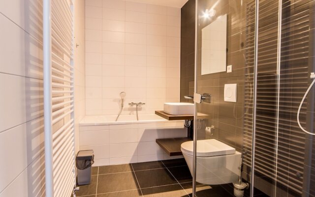 Modern Apartment Near Maastricht
