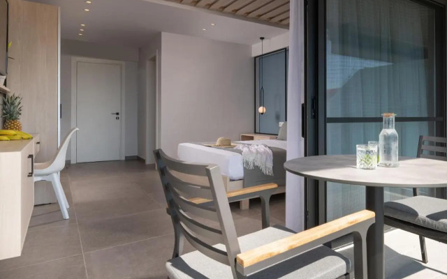 Sky Luxury Suites