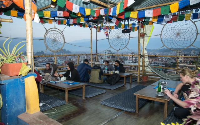 Planet Nomad Hostel By Shantipur