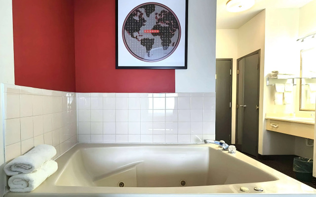 Ramada by Wyndham Columbia