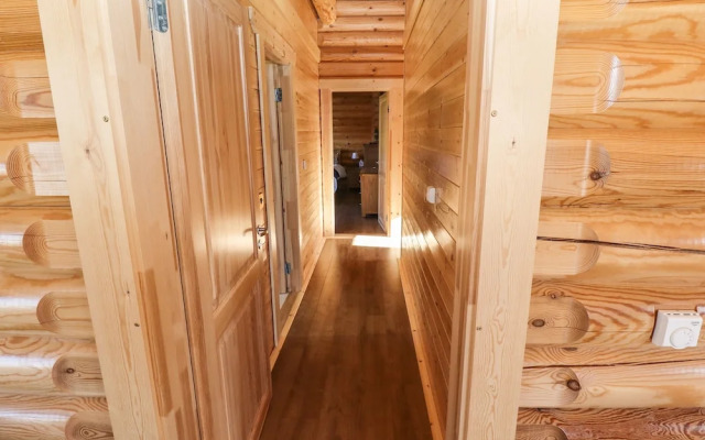 Pine Lodge