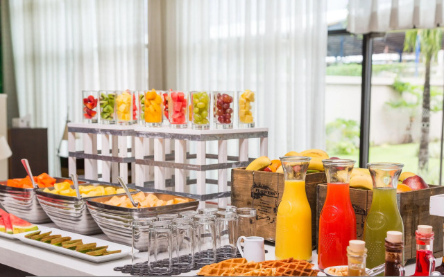 Courtyard by Marriott Panama Metromall