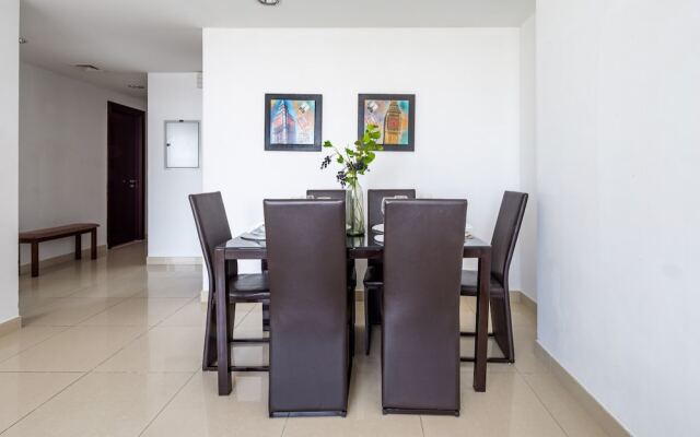 Premier 1BR Apartment in JLT - Sleeps 3!