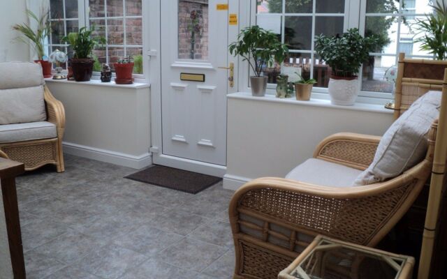 Grove House Guest House