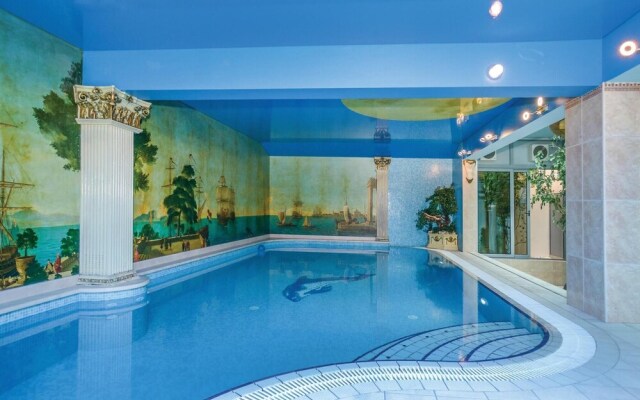 Stunning Home in Makarska with Hot Tub, Sauna & 9 Bedrooms