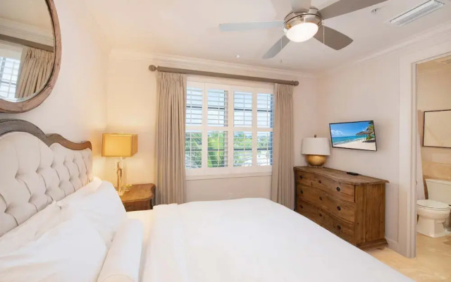 Seabreeze 8 - Luxury 4-bedroom on Seven Mile Beach