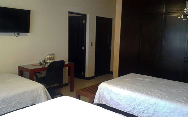 Kal Nawi Hotel