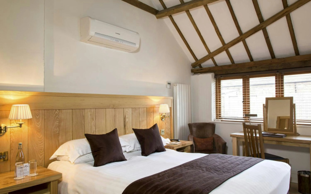 Tewinbury Farm Hotel