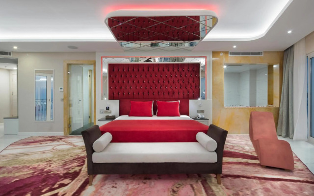 Granada Luxury Beach 