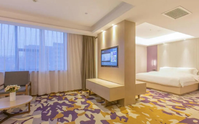 Lavande Hotel Wuxue Kanjiang Avenue