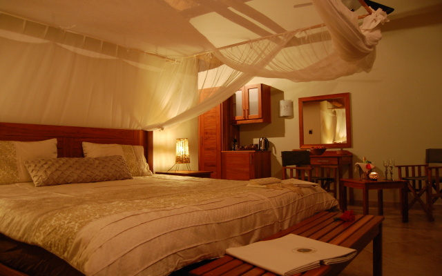 Kubu Safari Lodge