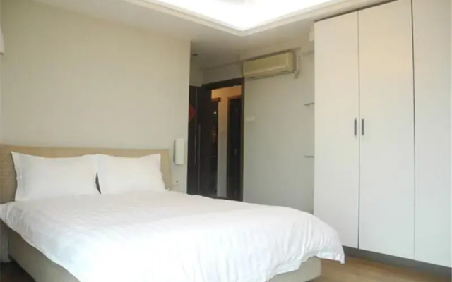 Shenzhen Leyi Family Apartment