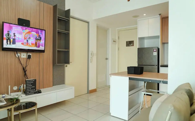 Modern Look And Comfy 2Br Apartment At M-Town Residence