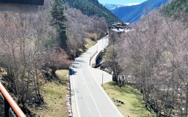 Apartamentos Llorts Ordino 3000