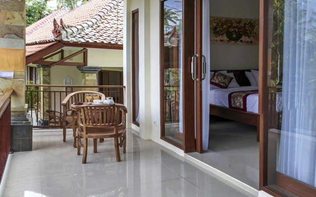 Tini Villa