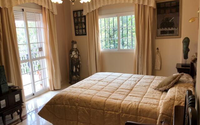 Rentcostadelsol Villa Pinares