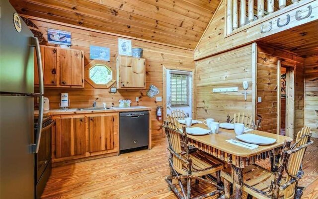 To Have And To Hold - One Bedroom Cabin