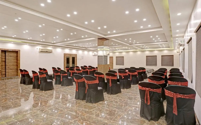 Treebo Varsha Palace