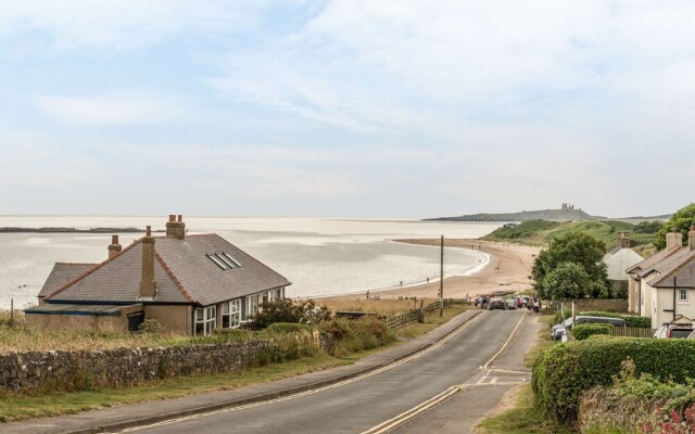 3B Coastguard Cottages