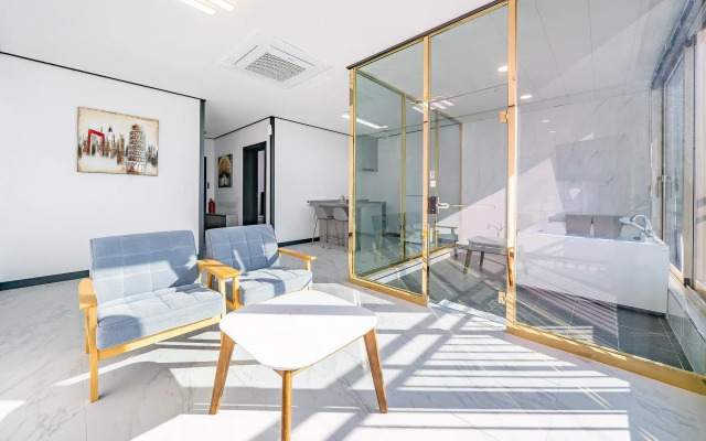 Yeosu Fisterra Spa Poolvilla