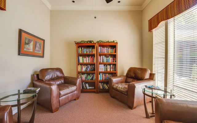 Scottsdale Condo Near Westworld & TPC Golf!