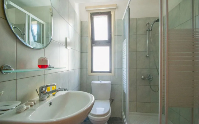 Sunshine Apts Free Internet No 3