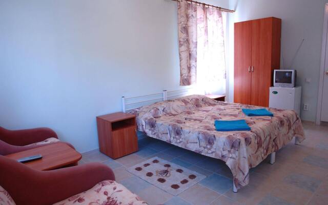 Lelux Hotel