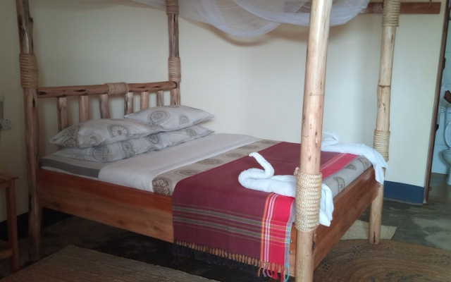 Karatu safari Camp Lodge