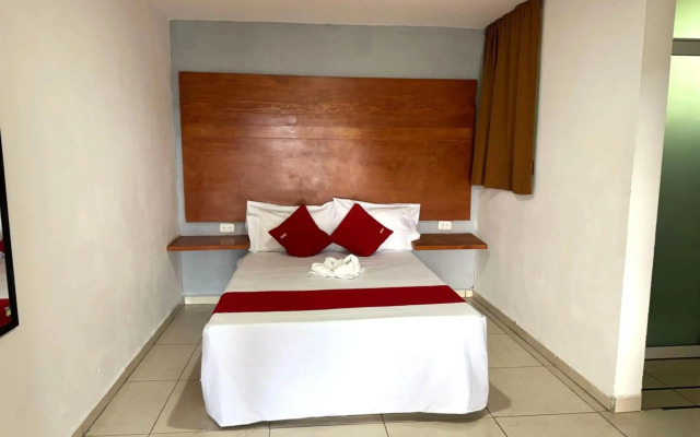 OYO Hotel Familiar Tollan