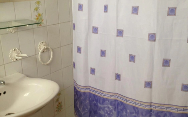 Betty's Beach Condominium