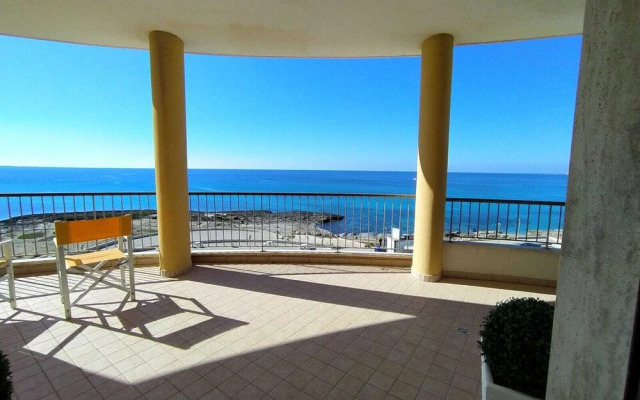 Rosa Virginia Vista Mare 1