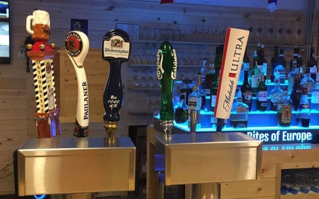 Ambassador Inn And Suites