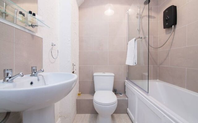 Lambley Court Apartments