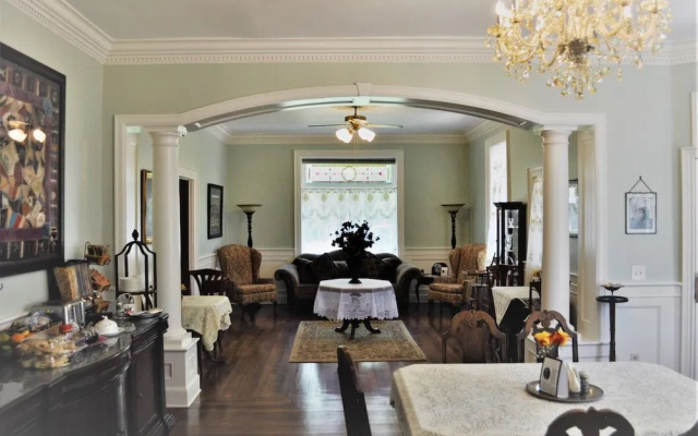 Heber Senator Bed and Breakfast