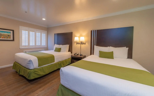 Ocean Pacific Lodge