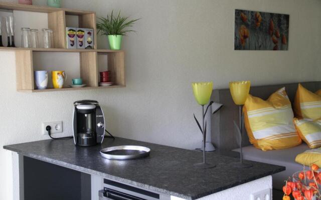 Apartment mit Burgblick im Grünen, Familie Held