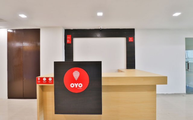 Hotel VLEE by OYO Rooms